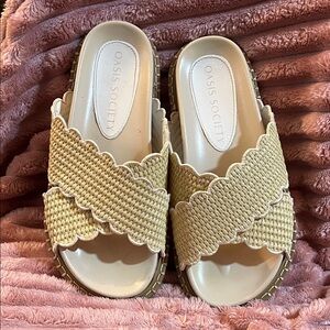 Oasis Society Beige Woven Slide Sandals